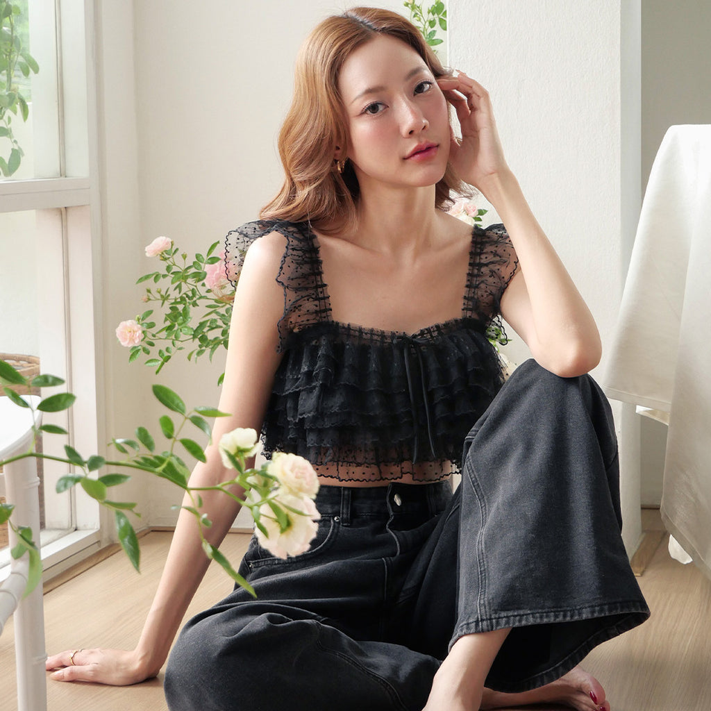 Black Alice crop top