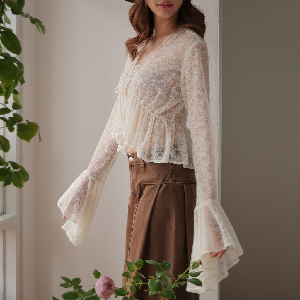 Myra Blouse (Pre-order 12 Nov)